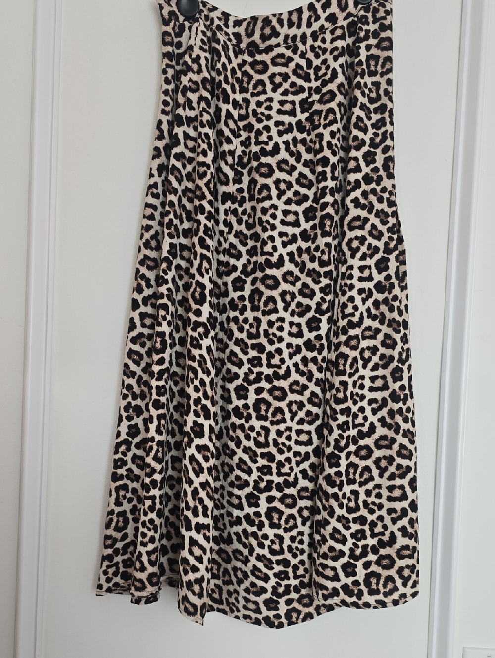 H&M Leopard Print A-Line Skirt in Cream and Black